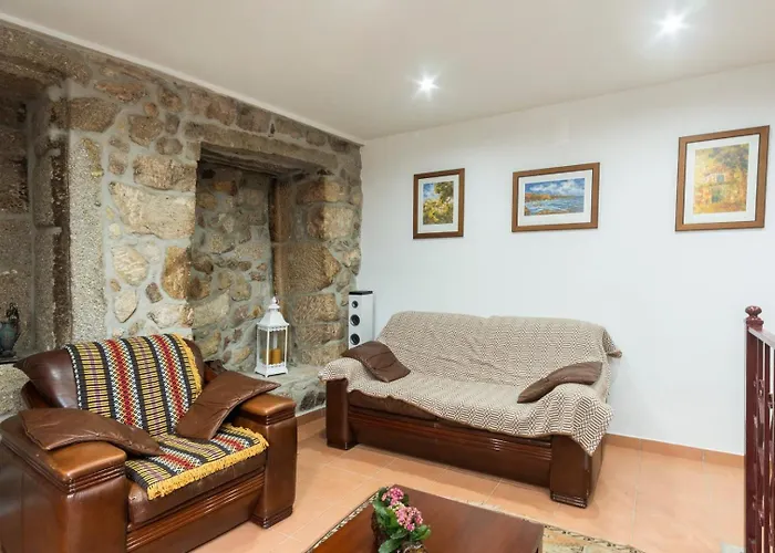 Rustic Getaway In Guarda Nyaraló *